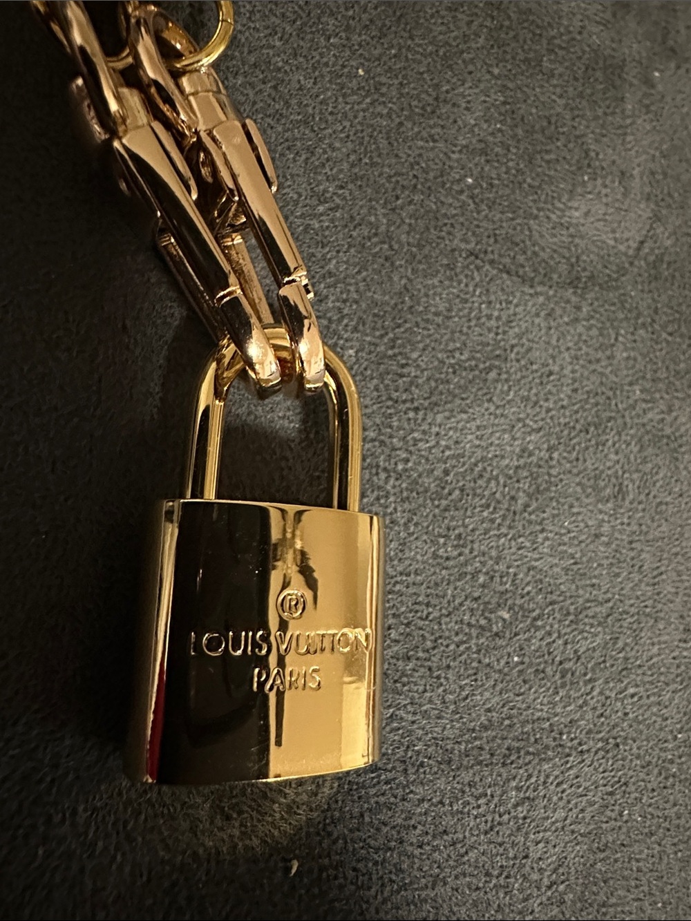 Louis Vuitton Gold Padlock Necklace - Picture 4 of 7